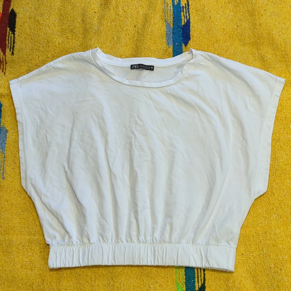 Zara White Crop Top - Picture 1 of 3